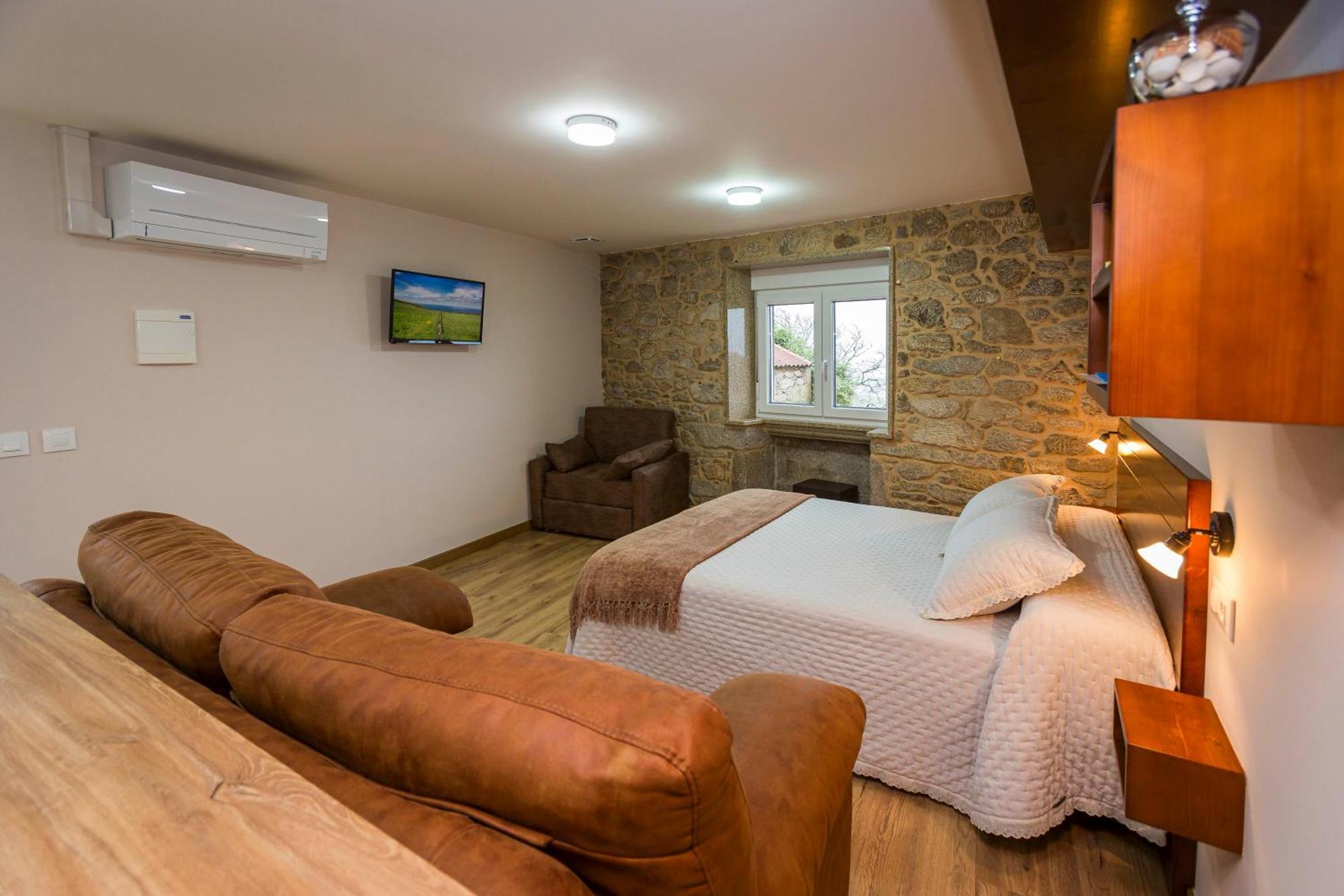 Apartamentos Curras En Tourinan Εξωτερικό φωτογραφία