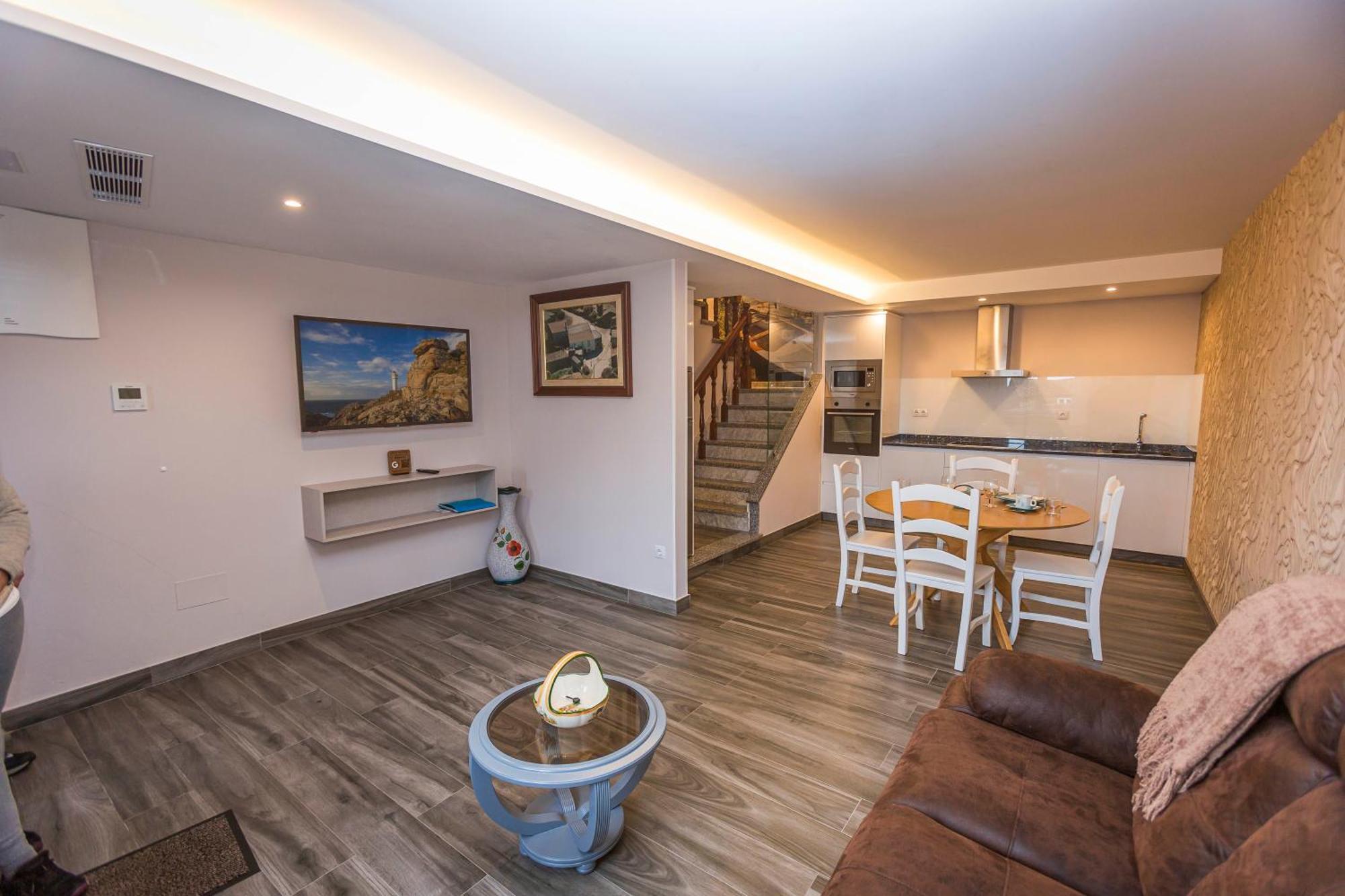 Apartamentos Curras En Tourinan Εξωτερικό φωτογραφία